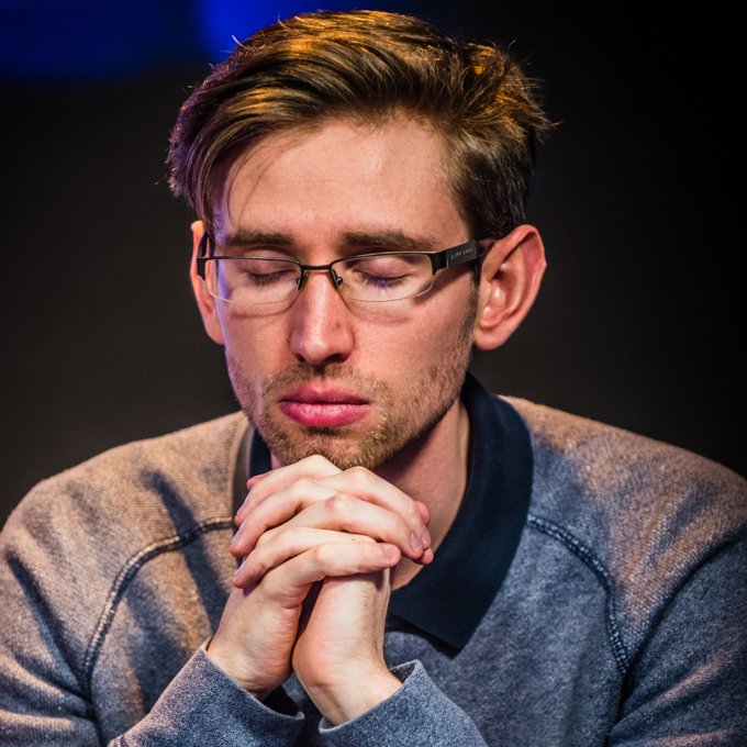 888pokerNJ's tweet photo. Sometimes, all you can do is hope for the best hand or the best turn. Watch it all play out in your favor at 888poker today!
https://t.co/oqYn8q54yE https://t.co/iLCXNkgyFZ