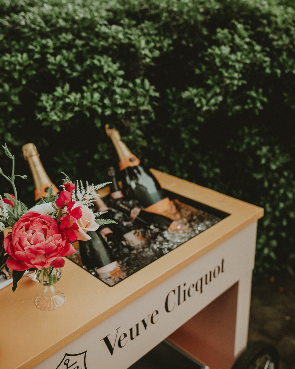 ToppingRose's tweet image. Hamptons, NY: Celebrate a Monte Carlo-inspired Casino Night with @VeuveClicquot on Saturday, August 4!
All proceeds go to the reconstruction of @NewSagCinema | Get your tickets today:
bit.ly/2Kdgr7n