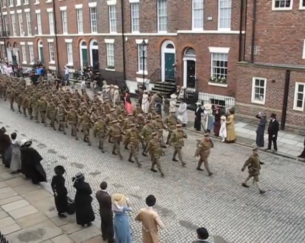 khakidevil's tweet photo. We’ve been filming at our trenches today but, ten years ago, we put an entire Great War Infantry Company onto the streets of Liverpool for the multi-award winning Hovis advert, ‘Go On Lad’.
Here is a link to footage of the filming:
https://t.co/IPJGDDkUGZ https://t.co/Xj4J5QGHsH