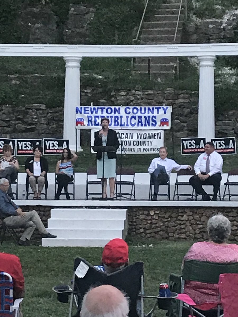 LoriMarble's tweet image. #voterhoades