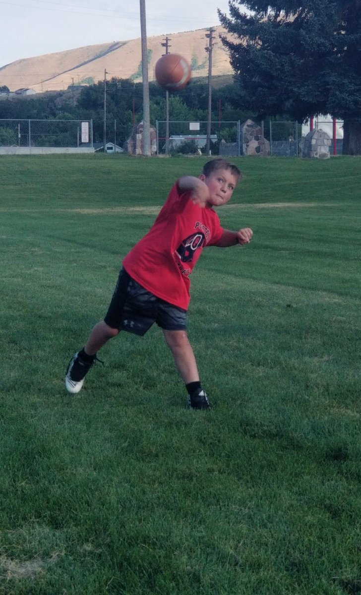 Fr/Jv/Var. schedule for next week:
Mon. 6am &amp; 6 pm with parent meeting 8:30 at the field. 
Tue. 6am &amp; 6 pm. 
Wed. 6am &amp; 6 pm
Thurs/Fri 6pm only.