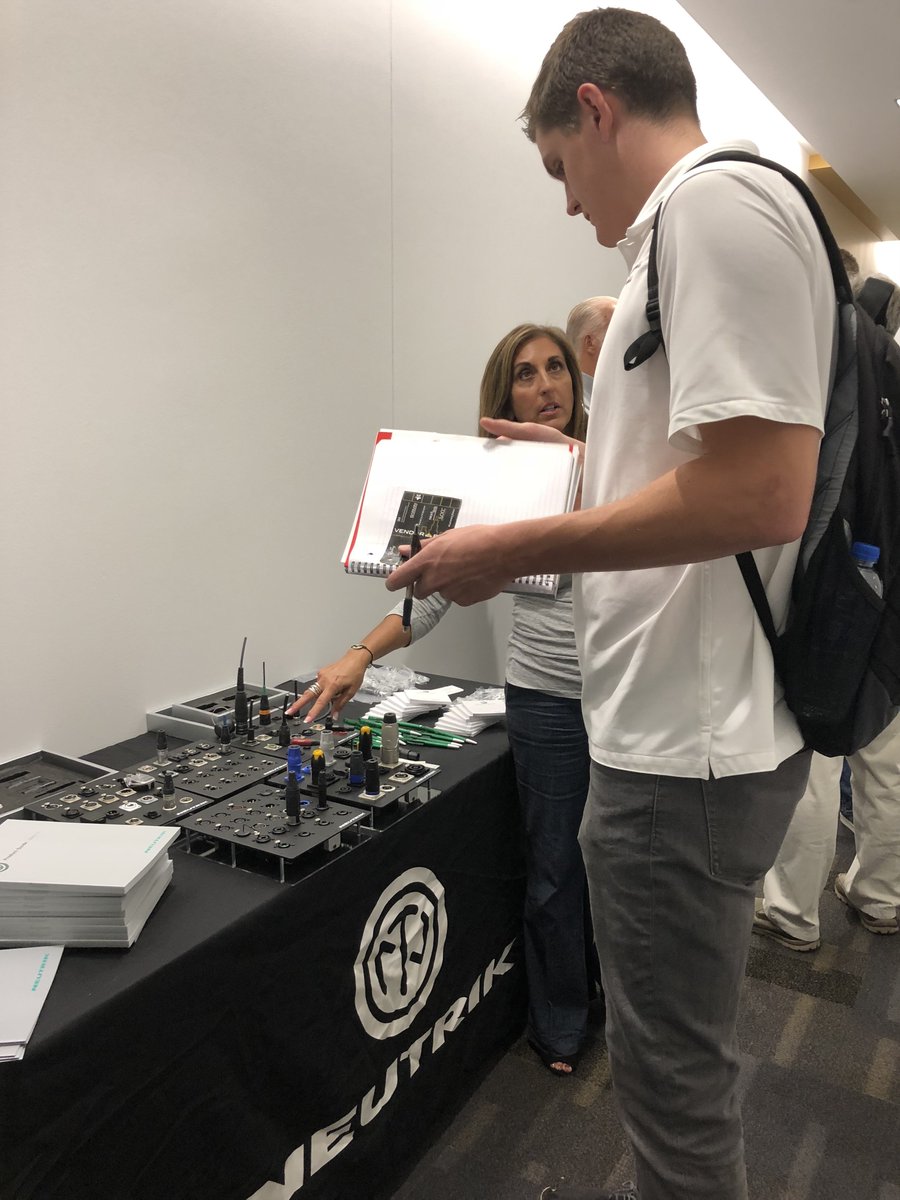 WindyCityWire's tweet photo. Great VENDOR FAIR this afternoon! Thanks! #Vextra @WireMaid @Wiremaid #Garvin @TrippLite  @nxlink #TechFlex @NeutrikOfficial @OCCSolutions @RadixWire @PlatinumTools @3M #Sentinel https://t.co/js6LZMsPz1