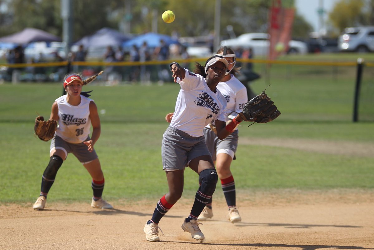 patricktakk's tweet image. On field 3, #TXBlaze leads #Firecrackers-Brashear-Thornburg 5-2 in the bottom of the fourth of #WinnersBracket action. @Socalsidelines #PGFNationals @PGF_Network #14UPremier