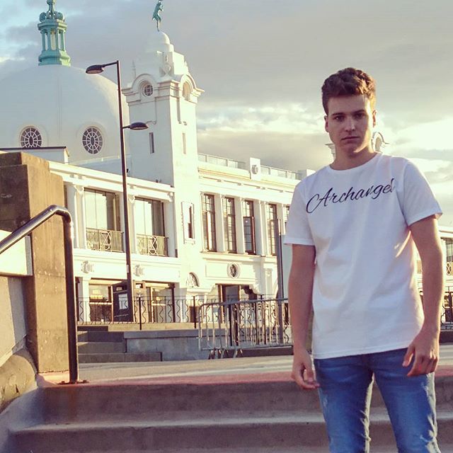 hamiedog's tweet photo. @myspanishcity is our new favourite backdrop. More photos coming soon!
@archangel_apparel tee modelled by @mck_alex.
#menswear #mensstyle #mensfashion #nefollowers #tshirt #streetstyle #streetwear #fashionforeveryone #indieretail #independent #madeinth… https://t.co/2OVuZjW67V https://t.co/uHCJON6qed