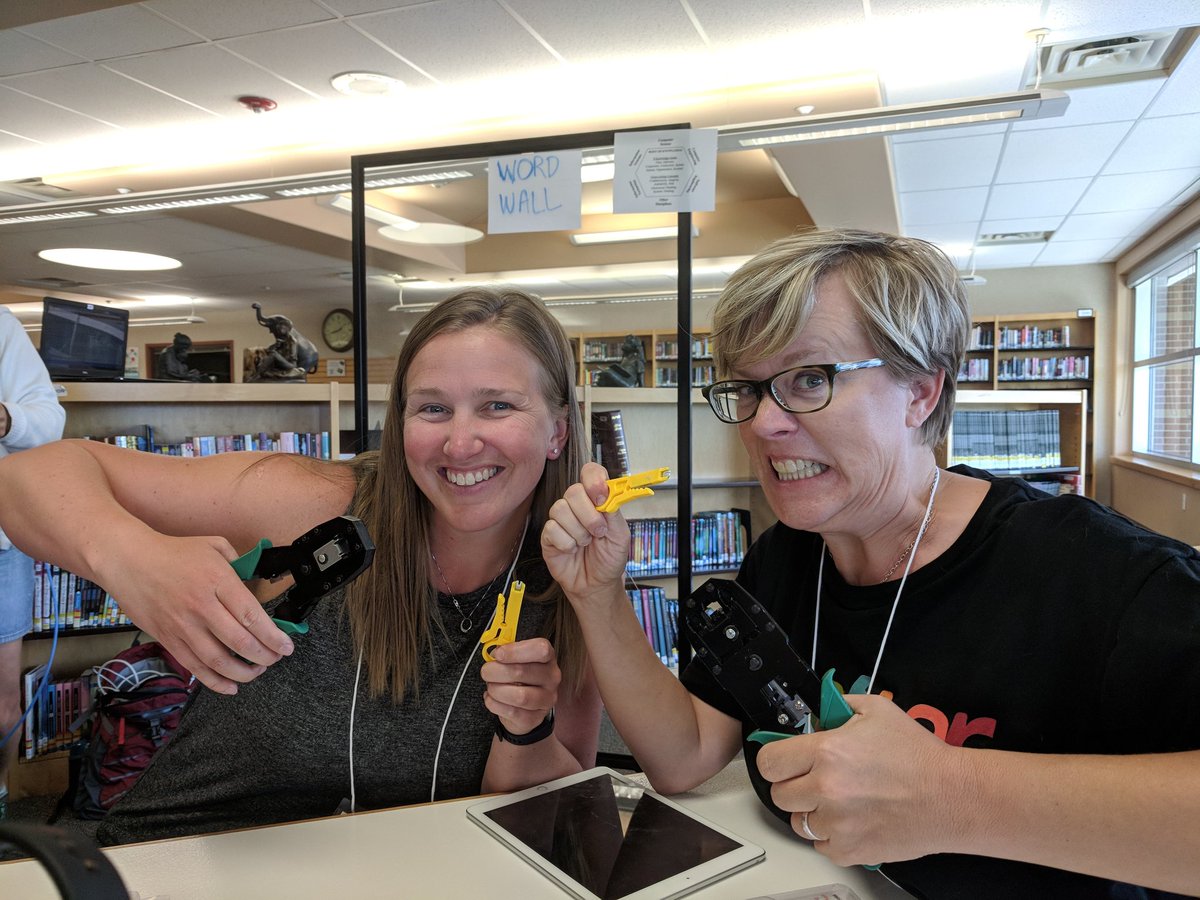 BoulderMai's tweet photo. You know the week of learning #cybersecurity is starting off right when teachers are taught how to make their own Ethernet cables.#GenCyberColorado @GenCyberCamps @JenPeyrot @MollieAKelleher @danmassey https://t.co/In9kAtQ5nA