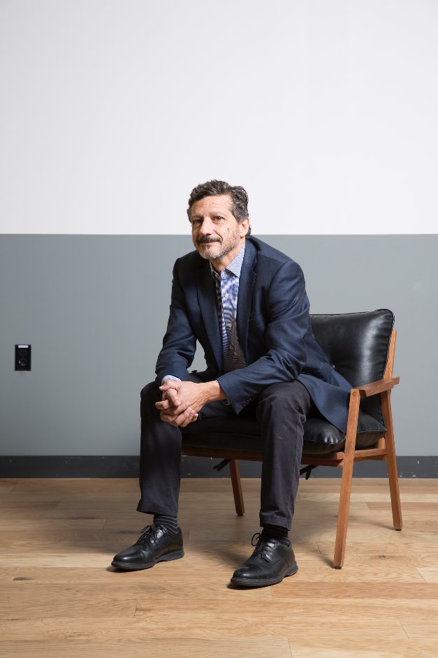 RevistaObras's tweet photo. Te presentamos al Ing. Raúl Berarducci, socio director de Bovis México, uno de los jurados de la categoría de 'Edificación' de Obra del Año. ¡Vota por tu proyecto favorito! https://t.co/LP74apcEA6 https://t.co/IxzMVGqFwy