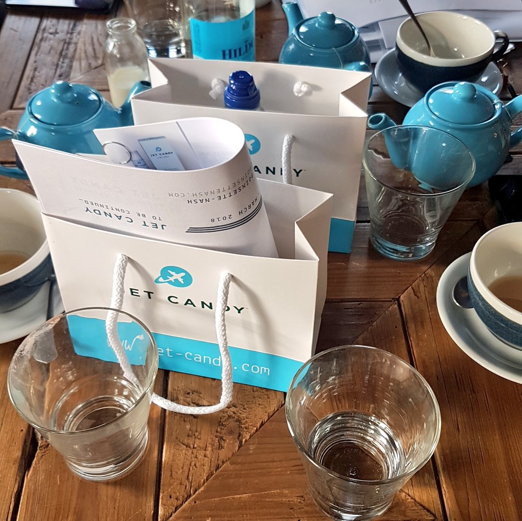 SalleeSpeaks's tweet image. Celebrating success &amp;amp; planning new routes with @JetCandyTravel 🌎🌴☀ If you're travelling this summer don't forget to pack the Jet Candy &amp;amp; enjoy a jet lag free holiday! #jetcandy #travel #Traveltuesday #WomeninBusiness