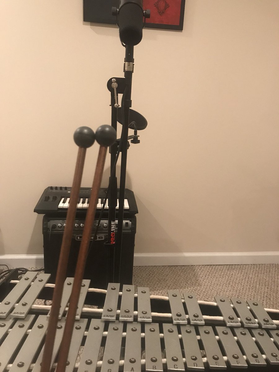 About to make the world’s most 🔥🔥🔥 Glock record. Got this bad boy from <a href="/GoodwillIntl/">Goodwill Industries International</a> for less than fifty bucks 👌🏽