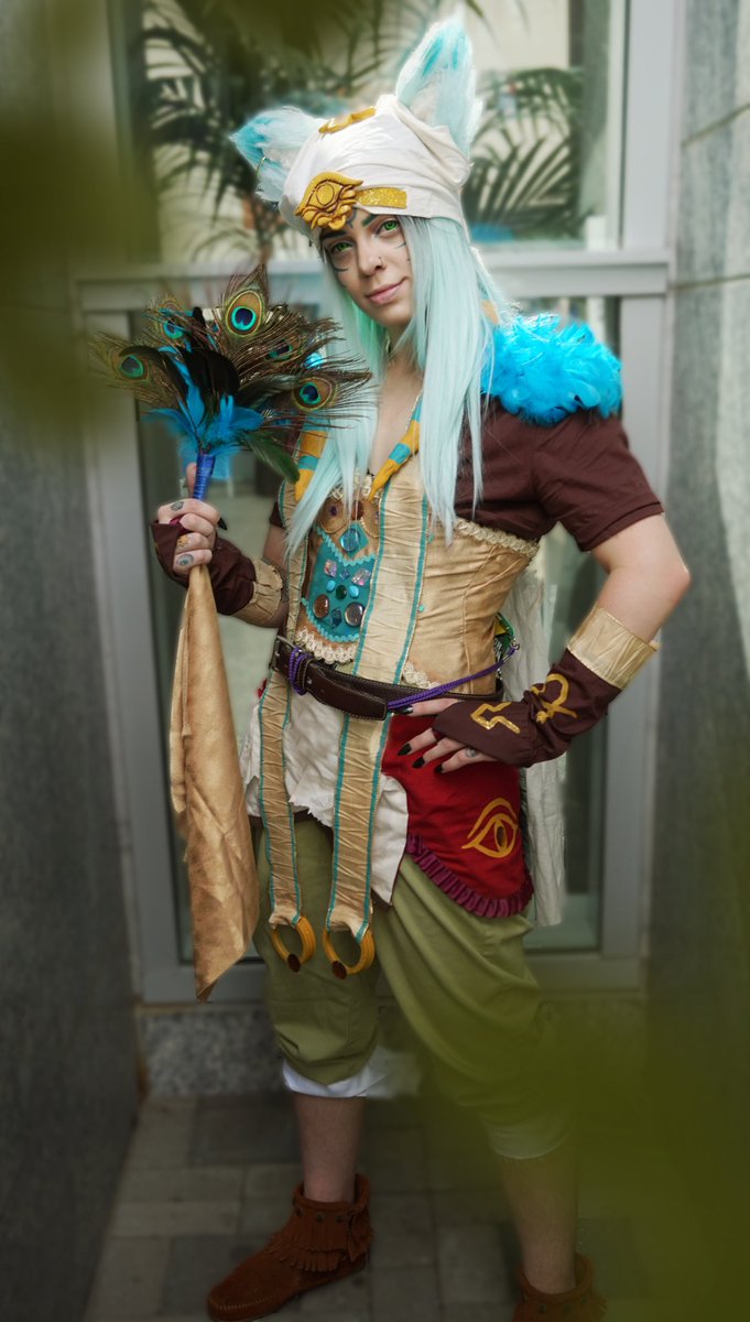 so happy i was able to get Leon from #RuneFactory4 together to finally cosplay him for #RaleighSuperCon !! i'm super proud of how he turned out!