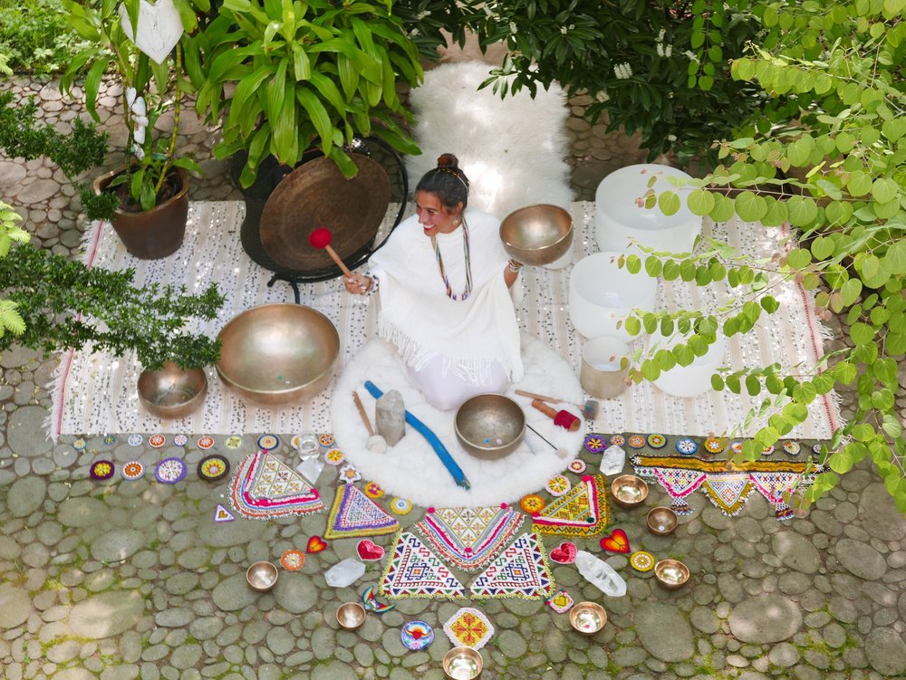 CallingAllEarth's tweet image. Psst. You need a bath?  Get a free soundbath via #theenchantedheart w screenings on Thurs 8/2 +  Sat 8/4 screenings.buff.ly/2NVDINl