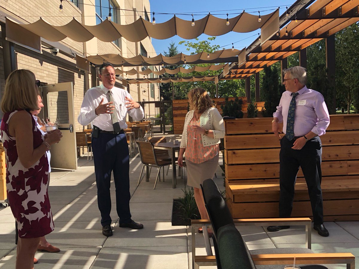 Michael Perozzo (@michaelperozzo) on Twitter photo Hanging with the good folks of <a href="/vdausa/">Vanc Dwntwn Assoc</a>! (@ Gray's at the Park - <a href="/hiltonhotels/">Hilton Hotels</a> in Vancouver, WA) swarmapp.com/c/8A8DVj6DwU0 Hanging with the good folks of <a href="/vdausa/">Vanc Dwntwn Assoc</a>! (@ Gray's at the Park - <a href="/hiltonhotels/">Hilton Hotels</a> in Vancouver, WA) swarmapp.com/c/8A8DVj6DwU0
