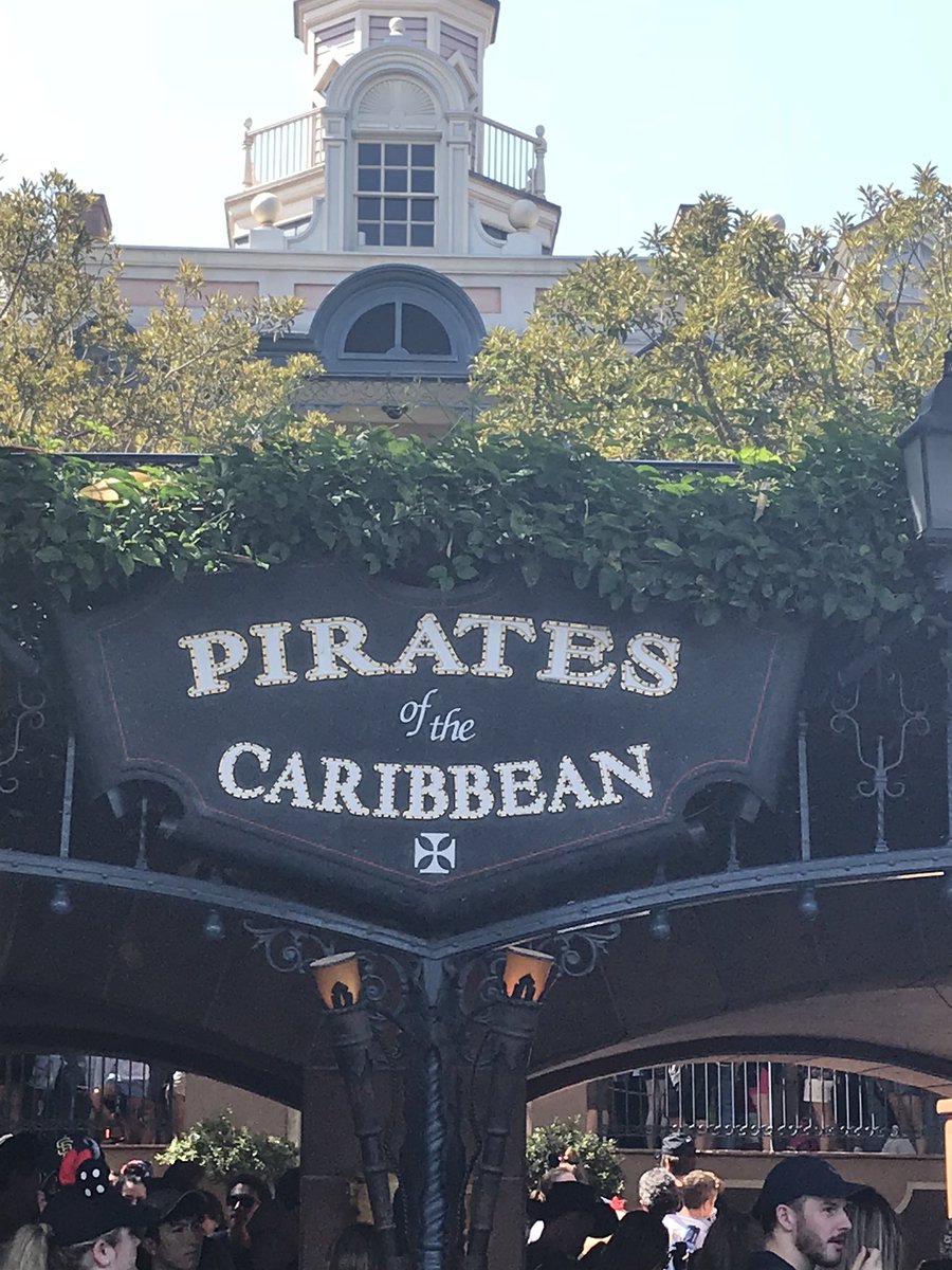 jodys_travel's tweet photo. Yo ho yo ho a pirates life for me. #Disneyland #piratesofthecaribbean #disney #jodystraysstravel #fareconnect https://t.co/5MN21zE4Mh