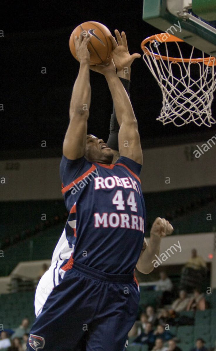 CThompson_19's tweet photo. Blessed to receive an offer from Robert Morris! https://t.co/AA1mDJJylu