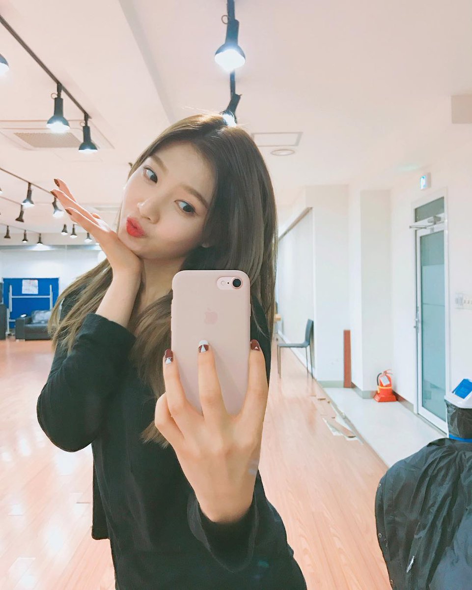 Noma_Duck's tweet photo. 공주야 언니 왔다         언니야 공주 왔다 https://t.co/UKu24xnt7z