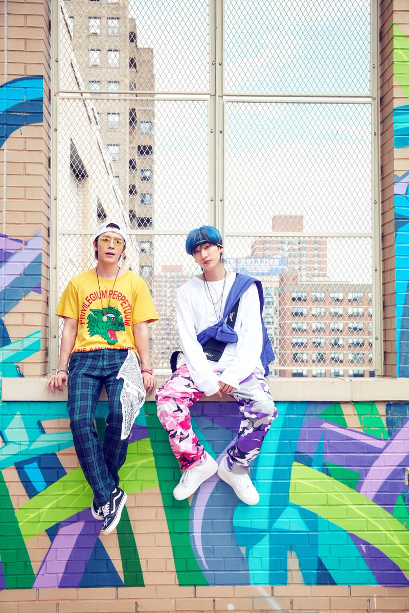 Super Junior D&E >> Mini Album "Danger" - Página 5 DjecMMbU4AAfXHA