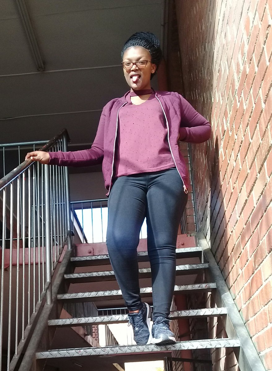 SaucemanGuluva's tweet image. Follow @MphoRose11 coz she's a Christian. 

And  #Onlybecause of her tongue lol, she cute thou