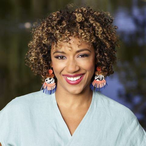 dstnyac's tweet photo. 🚨TUNE IN🚨 Catch Dayna Isom Johnson on “Making It” premiering on @nbc tonight at 10 pm EST. #MakingIt #NYAContheMove #seeusinaction #dstnyac #FirstGradChapter #NYACSisterhood #NYACArtsandLetters #watchuswork #DST1913 https://t.co/4EOIWGrYIj