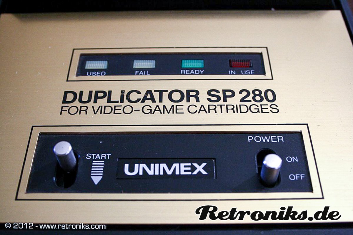Retroniks_de's tweet image. Only 4 weeks are left until I'll move my biz to the new warehouse so I  started to check, list and pack items and I'll present some of  the rare and/or special items in stock here at Twitter. Do you know  this wonderful device? #atari #unimex #duplicator #vcs2600 #legendary