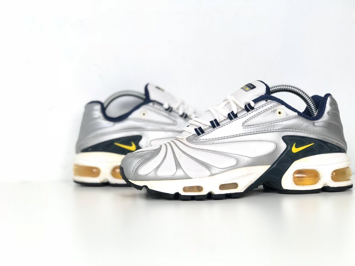 Jeremy Watt on Twitter: "My favourite everyday sneaker in high school. The @Nike Air Max Tailwind 5 Plus. Loved they low key @UMichAthletics colours. https://t.co/RevZGbbLGg" / Twitter