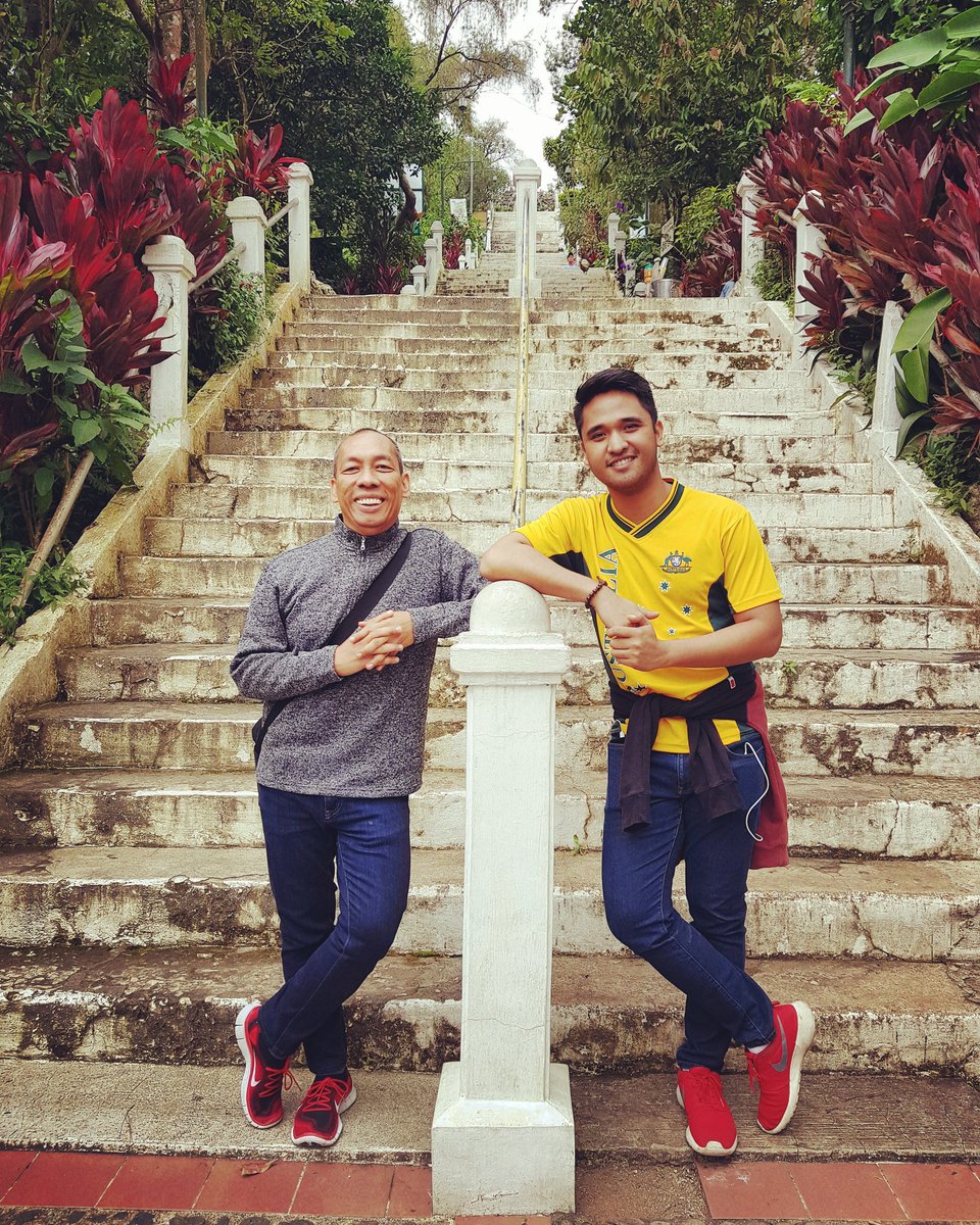 DLSilva1120's tweet photo. Life is about being happy, being who you are and who you can be... with! 
#soblessed #lifemoments https://t.co/d5JZS9hCxY