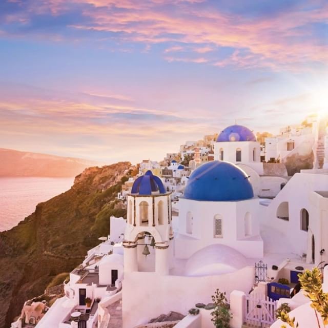 AChrisHeathMD's tweet photo. Reposting @santorinicollection:
Cotton candy skies over Santorini ๐
#SANTORINICOLLECTION #Beautiful #santorini #landscape #nature #travel #amazing #wanderlust #lfl #fff #greece #bestofsantorini #greecestagram #ocean #hills #architecture #incredible #views https://t.co/QLjB1awzl5