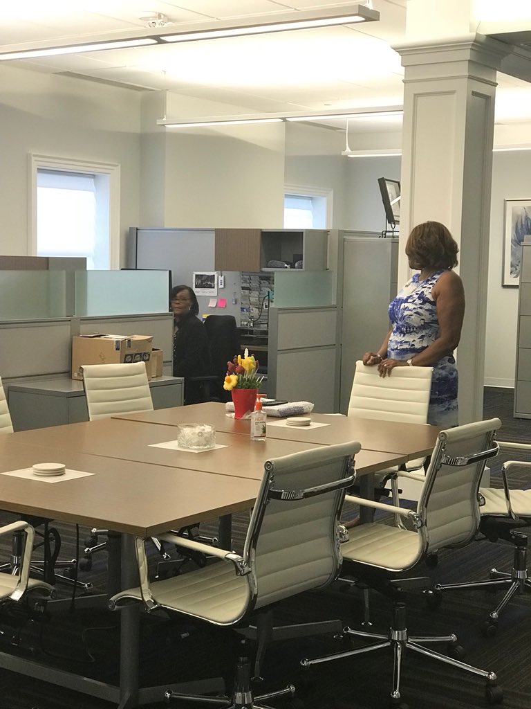 ZetaOnFIRE's tweet photo. First day at HQ yesterday #nowletswork #MissionPossible #zetaphibeta 💙💙💙💙💙 https://t.co/SkzQ3MiIM5