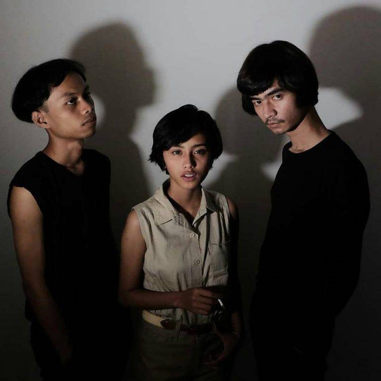 Memadukan ciri khas musik post-punk yang bernuansa ambient, kesan dingin dan hampa selalu menjadi fokus perhatian utama. Ultraviolence tetap dikemas dalam formasi minimalis dengan beranggotakan Torkis Waladan sebagai gitar dan Maulana Akbar sebagai vokal merangkap bass.