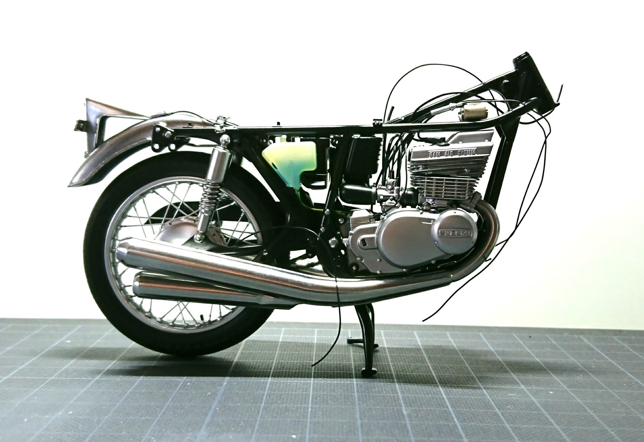 gt380 オイルタンク Yahoo!オークション - 6 GT380 オイルタンク 美品 不具合無し