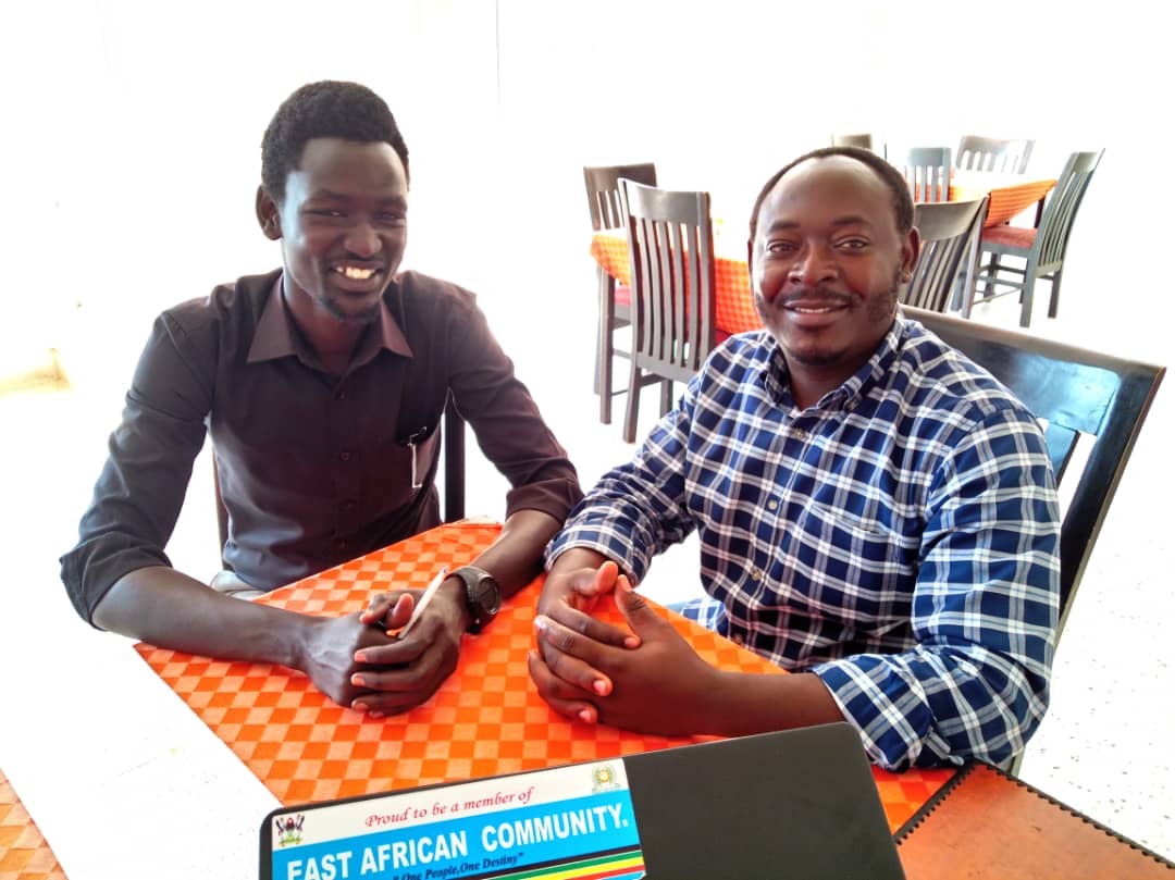 MuhweziDaniel's tweet photo. I feel happy to #empower young people drive positive #change in their #communities. David a @MastercardFdn #Scholar at @mcf_mak university, is promoting acedemic excellence for #refugees through providing reading materials and coaching! https://t.co/dnawh7G3dK
