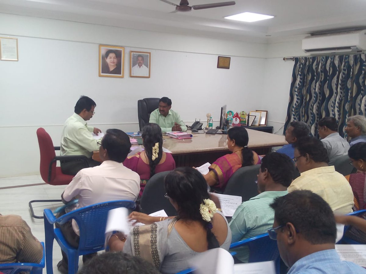 TNSanitation's tweet photo. #SSG2018 #DistrictLevelLaunch exclusive #convergence meeting on #SwachhSurvekshanGrameen2018  held @31st July 2018 was chaired by District #Collector, Pudukkottai. Officials concerned were instructed to generate awareness about SSG &amp; make necessary arrangements for it's success. https://t.co/1jF0BZTr3V