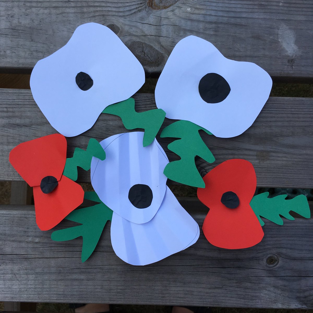 EghamMuseum's tweet photo. Looking for something to do with the kids today? Come along to the Museum (upstairs @ the Literary Institute) between 10.30 and 1 for some FREE crafty fun! #freeactivityforkids #egham #thingstodo https://t.co/wZ34BVUnTw