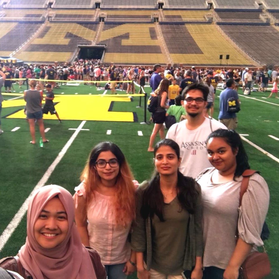 HabibUniversity's tweet photo. #GoBlueGoGlobal | HU student Sara Liaquat, who is currently attending the University of Michigan’s Study Abroad Program along with a few other HU students, is up to a whole lot including studies, cricket, sightseeing, and cooking a ‘Pakistani Community Meal’ for over 70 people. https://t.co/Ftt0U9v7GE