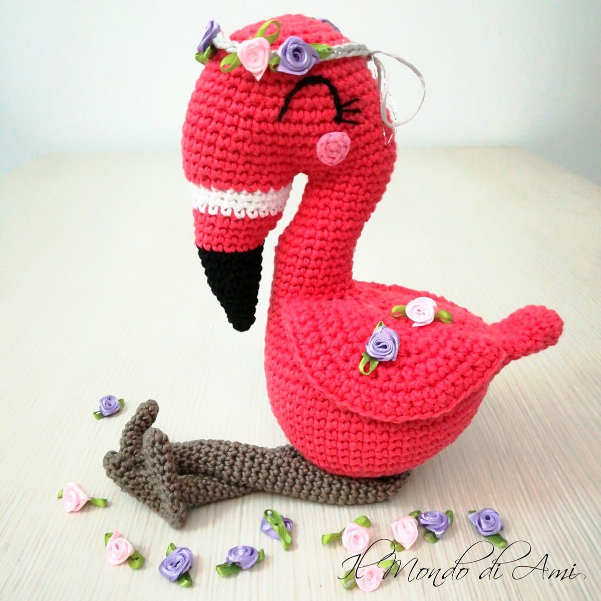 ilmondodiami's tweet photo. Pupazzo fenicottero per bimbe alla moda 😜
#fenicottero #flamingo #amigurumi #handmade #crochet #fattoamano #uncinetto #ganchillo #cotone #cotton #dropsyarn #dropsfan #garnstudio #dropsmuskat #dropssafran https://t.co/vzEr9vp7Yz