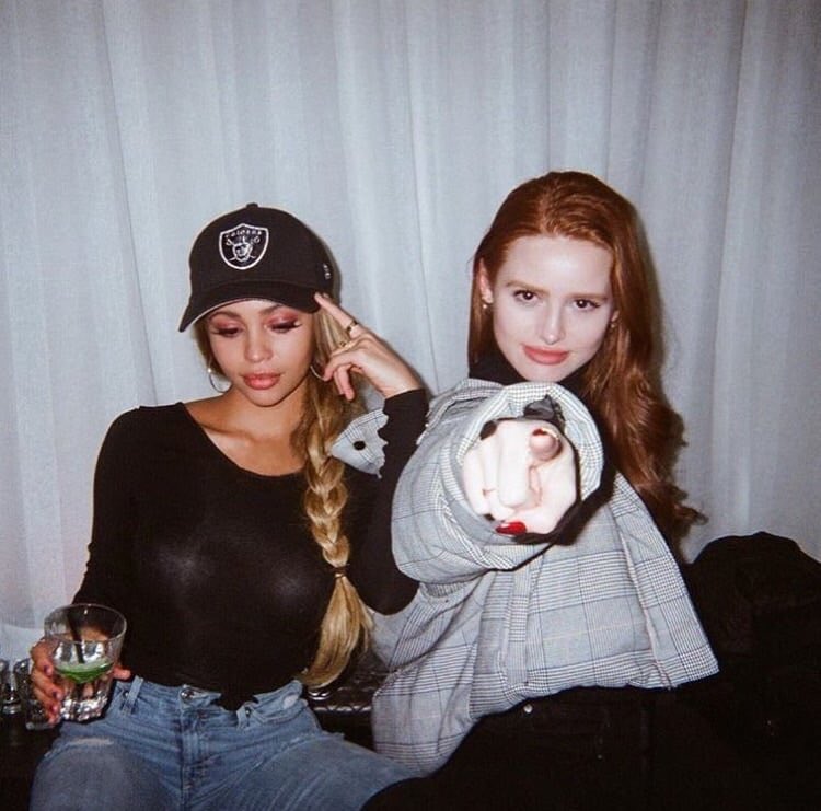 SashaMeidinger's tweet photo. Name a more iconic duo, I’ll wait.😩💛❤️ https://t.co/yP9GvDiaFy