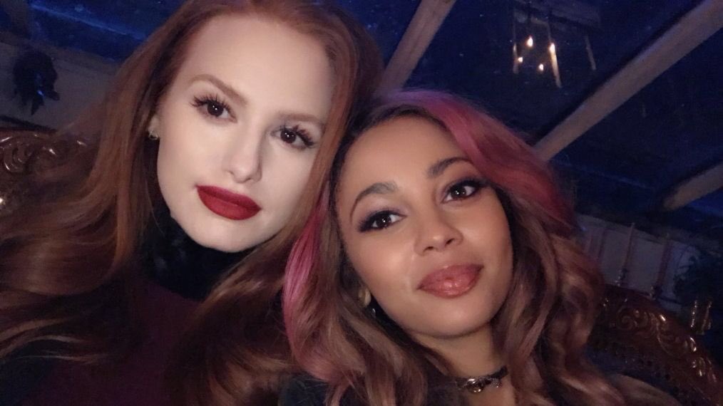 SashaMeidinger's tweet photo. Name a more iconic duo, I’ll wait.😩💛❤️ https://t.co/yP9GvDiaFy