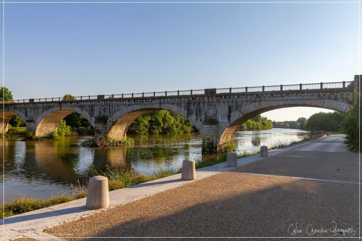 PhotosCCazenave's tweet photo. Saubusse @PhotosCCazenave #saubusse #landes #adour #pont #aquitaine #PHOTOS #photography #été #soleil #ballade #quai #port https://t.co/Pk4MUhGY7j