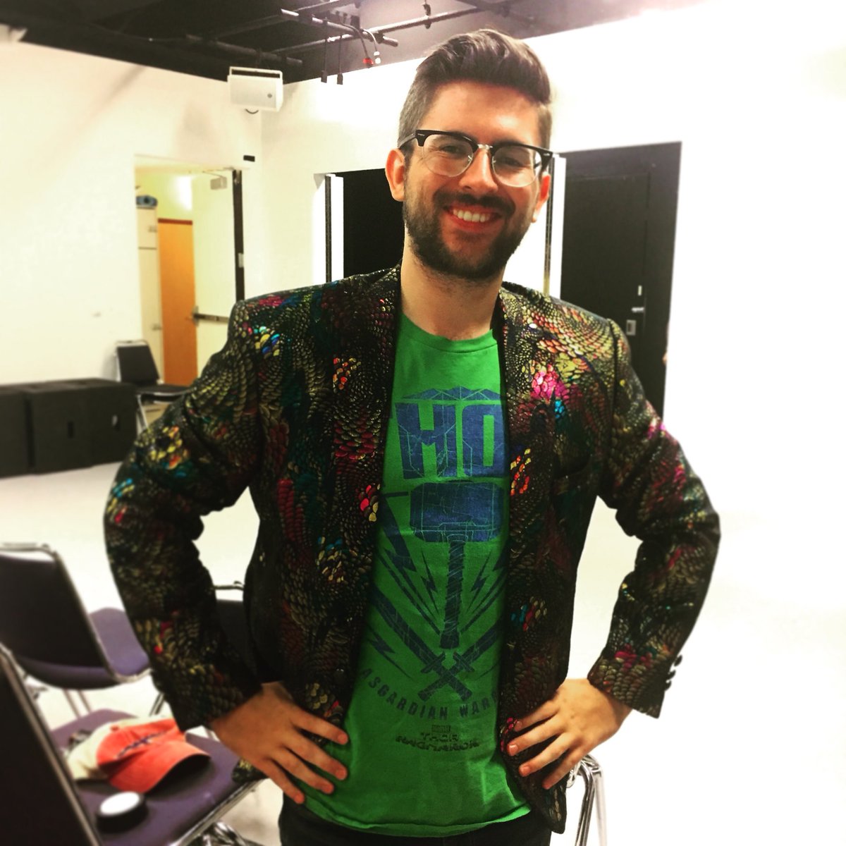 denverpipedream's tweet photo. Andy’s jacket sure is dazzlin! Come see it Aug 9-Sep 1 in #BESTYOU! https://t.co/HWzp1z38WW