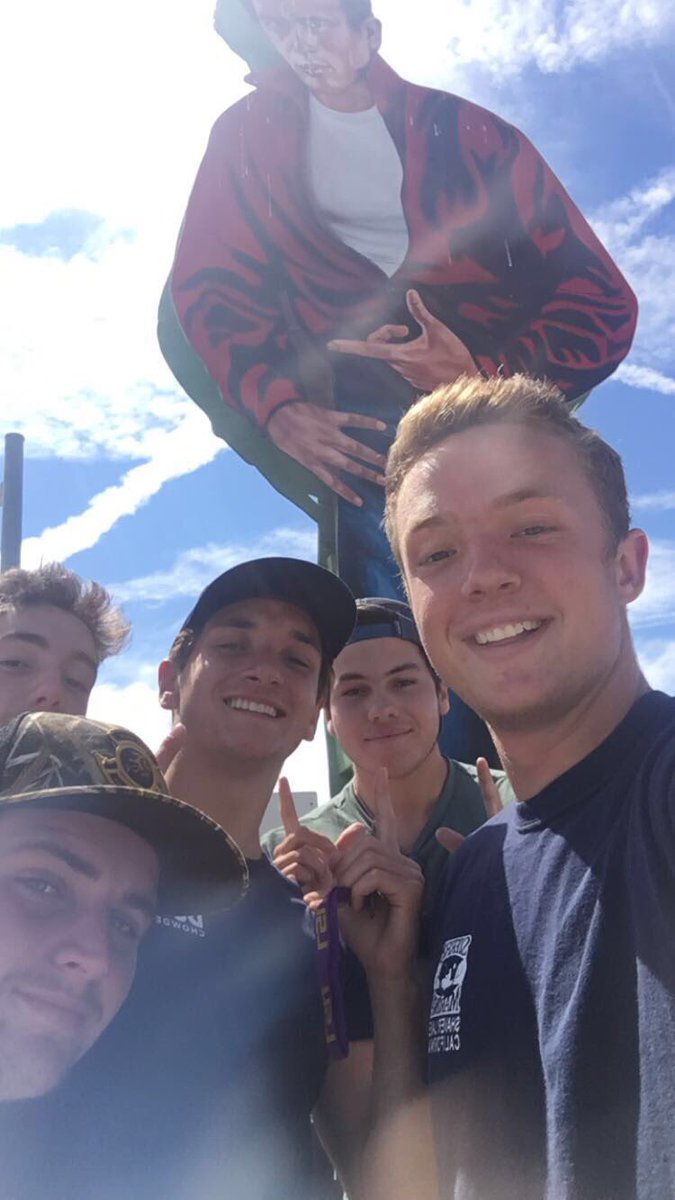 NickTobias's tweet photo. Happy Birthday one of my bestest friends, Dust Fue!!🎉 #seashanty #stone #juiced #aarchieee @jackson_brooks1                            P.s. you are pure dust https://t.co/X4R0TlggYQ