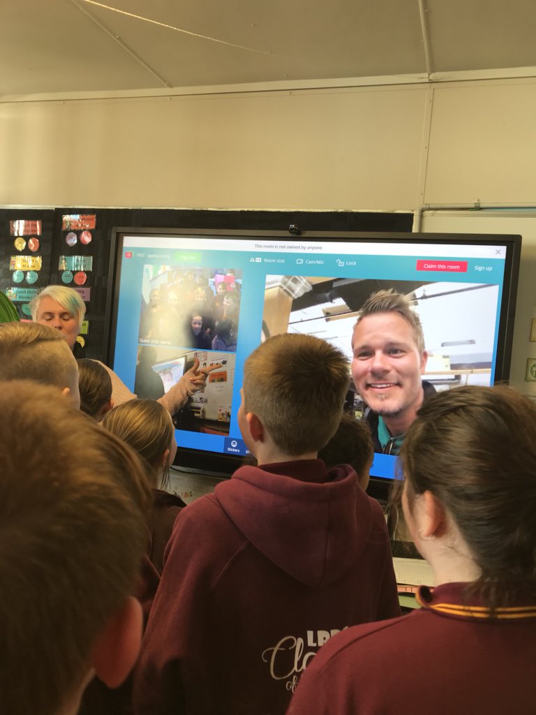 JoyceBronwyn's tweet photo. Doesn’t get much better than your kids in Australia getting the chance to meet @flipgrid founder @design2research at Flipgrid HQ. #FlipGridFever #FlipgridLIVE #flipgridZING @mrshurtteaches @m_drez https://t.co/5a708SPg7U