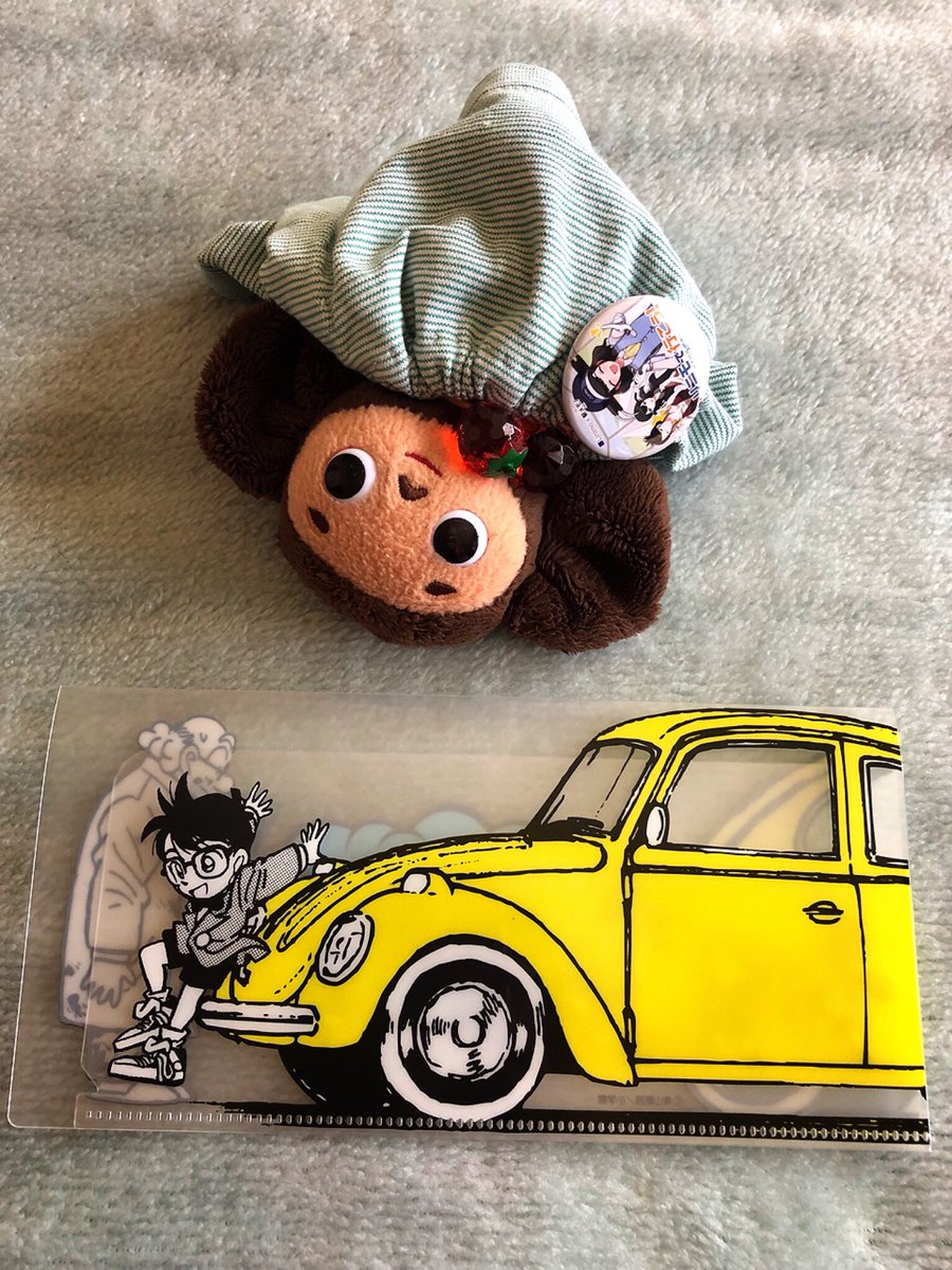 ベル コナンの街レポ お土産編6 剛昌先生のふるさと館のお隣にある コナン探偵社 にて ラクダに乗ったコナン君のハンカチと 阿笠博士のビートル コナン君イラストのチケットファイル チケットファイルのポップなデザインが可愛い ラクダコナン君