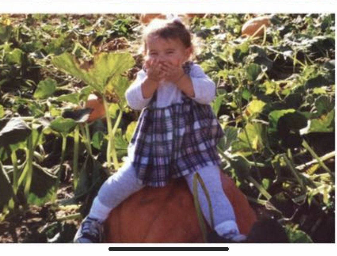 simplytaylaa's tweet photo. Iโm ready for fall already.๐ #babytay https://t.co/WeRQG6bJhf