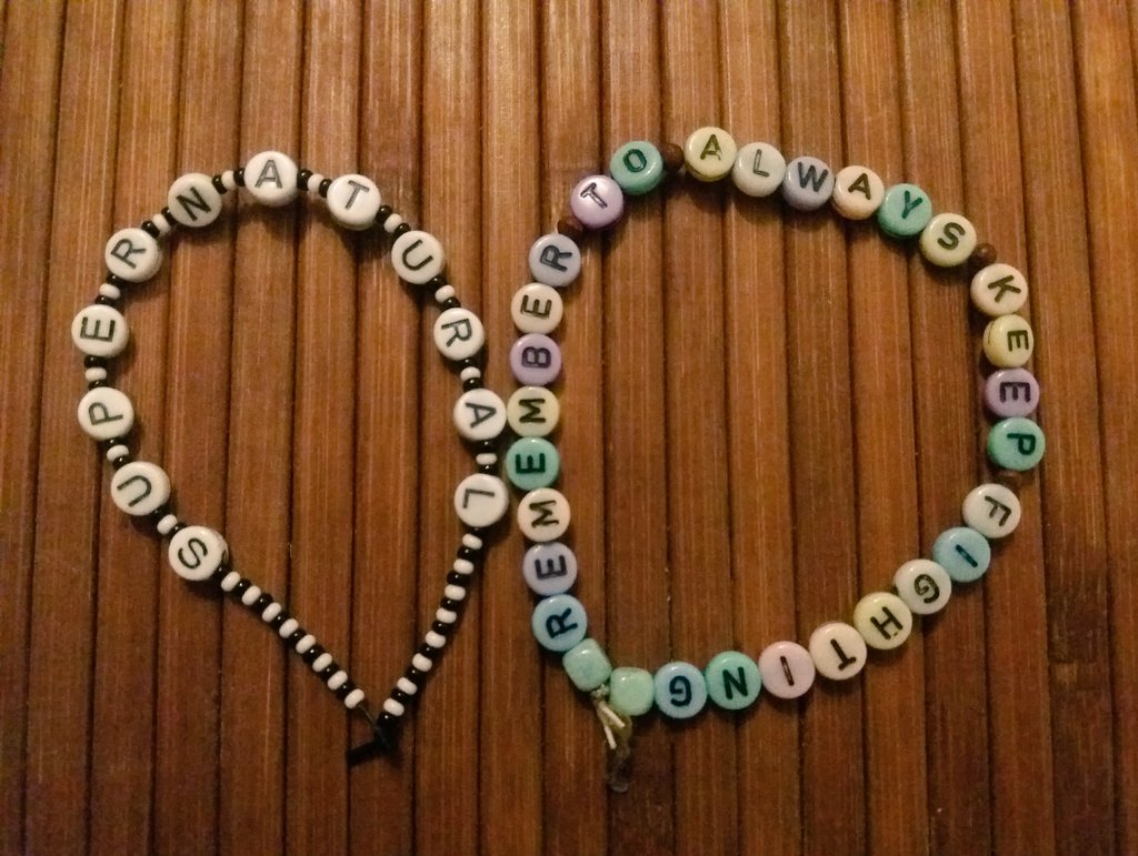 BettinaBier's tweet image. If you Donate 10 $ or more to our Crowdrise Fund you can win 2 personalized bracelets like the two examples on the pic. I will pick one lucky Winner from the Donators. Good Luck 🍀 Please DM Me.
crowdrise.com/o/en/campaign/…
#Gish #ChangeALife #Crowdrise #SPNFamily #AKF @PugfatherJeff