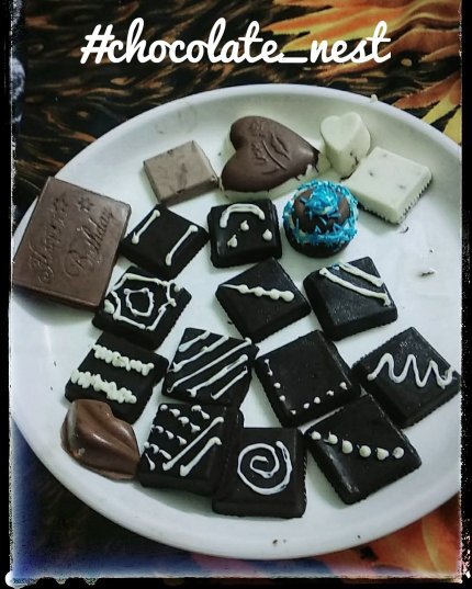Chocolate_Hub's tweet photo. Enjoy your day with the tasty treats of #chocolate_nest. 
#chocolate_nest #homemade #makeyourdayspecial #freshlymade #mouthwatering #personalised #varietyofflavours #customized #bestgift #surpriseyourlovedones #onlineordering #ordernow https://t.co/a4C425NHUa