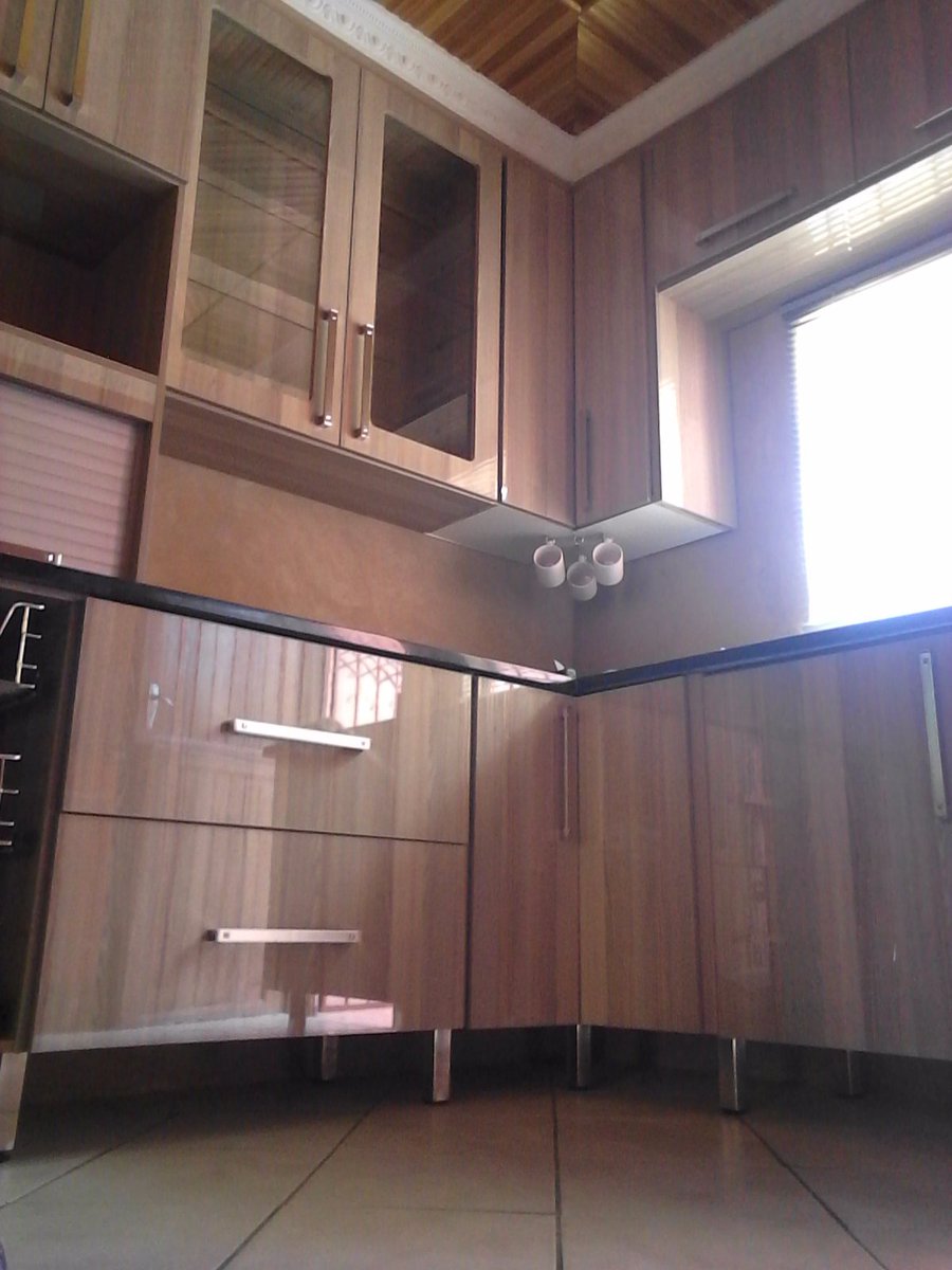 mj_lebelo's tweet photo. This is what i do guys 🔨🔨 https://t.co/SB8SDVTdcb