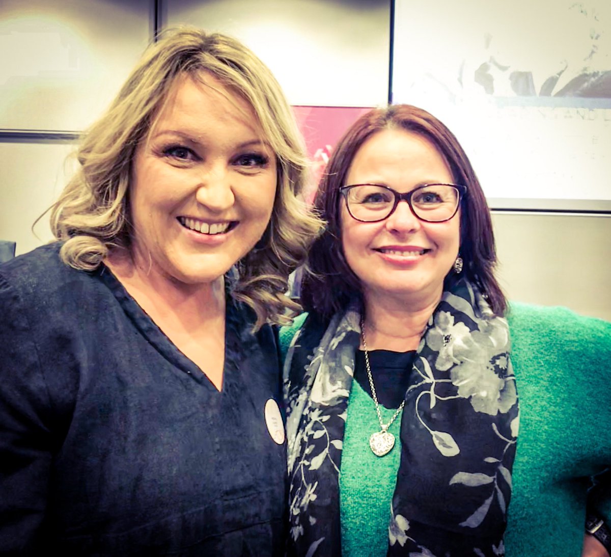 Comms tart tweet media