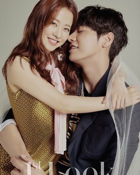 AmP_BiRd's tweet image. โอ๊ยยยย!!! คู่นี้ค่อดน่ารัก เอ็นดูขนาดส่วนสูงของทั้งคู่ ความตัวเล็กตัวน้อยของโบยองและความสูงใหญ่ยักษ์ของพี่กวังเปนขนาดตัวที่ค่อดเขินเลย ภาพเบื้องหลังน่ารักโพดๆ เชียร์ๆ นึกถึงคำพูดพี่กวังเลย "พัคโบยองมีผลต่อการตัดสินใจรับเล่นหนังเรื่องนี้ของผม100%ครับ" พี่กวังหยอดเก่ง 555555