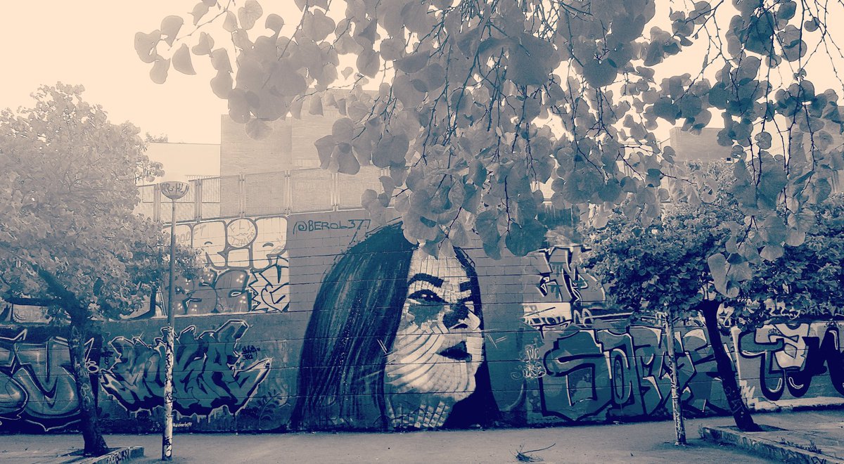 GraffToursBCN's tweet photo. Fantastic roller portrait by #berol377

#grafftoursbcn #Barcelona #graffiti and #streetart 

Book directly @GraffToursBCN or via #airbnb #airbnbexperience https://t.co/bdTrNXIp8E https://t.co/AHBvSx3Uzc