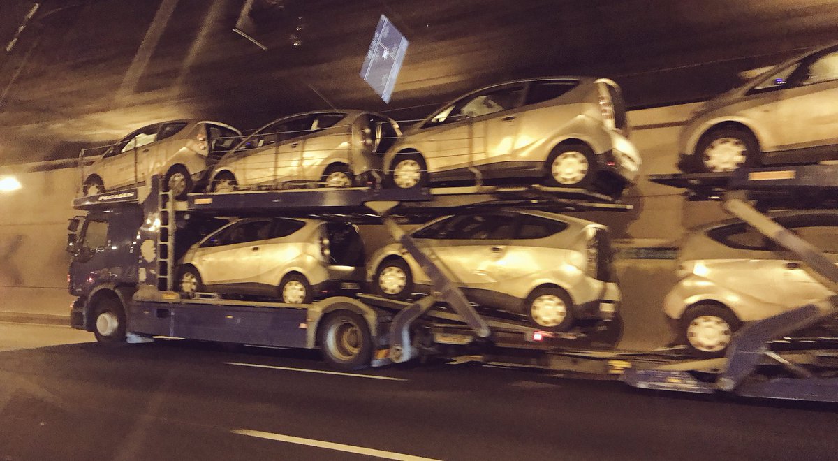Emilielaye's tweet photo. #Paris : fin des #Autolib 😞 https://t.co/13zmCU6qAQ