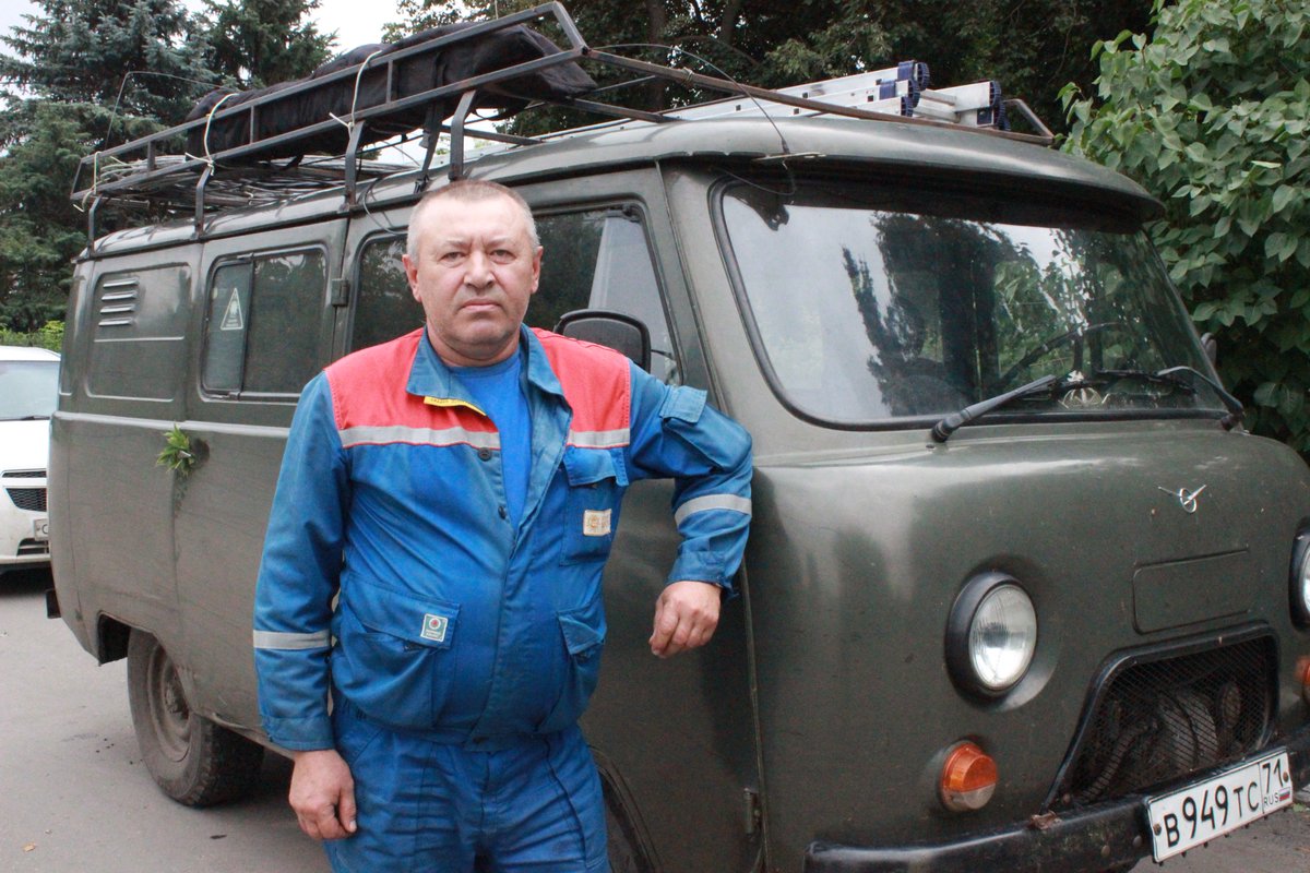 Стаж Алексея Павловича Подколзина – 41 год. Свою трудовую деятельность он навсегда связал с автомобилями и ни разу об этом выборе не пожалел.
gazetateploe.ru/news/ne-stroch…