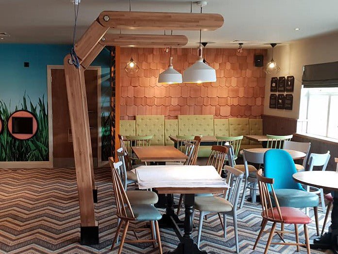 lightique's tweet photo. The Longacre is going the extra mile with its new look! ๐Opening soon โณ
@LongacreSkelton @MarstonsPLC
Designers: @Newman_Gauge
#TheLongacre #NewPub #goingtheextramileforsmiles #Skelton #YorkshireDay #Marstons #Lightique #lightsupply https://t.co/yf5BFnY82J